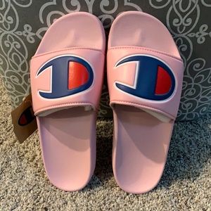 Champion slide size 6.  NWT